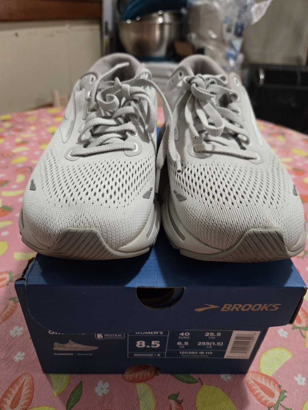 Women's Brooks Ghost 15 Size 8.5